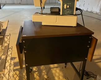 Crofton sewing machine MD 8708,  Sewing desk