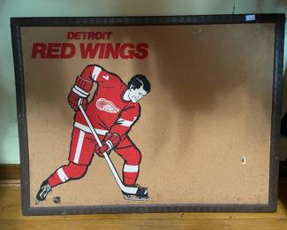 Red Wings cork board