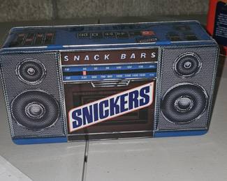 Examples - Collectible Tin Boxes and Tin Canisters