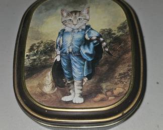 Examples - Collectible Tin Boxes and Tin Canisters