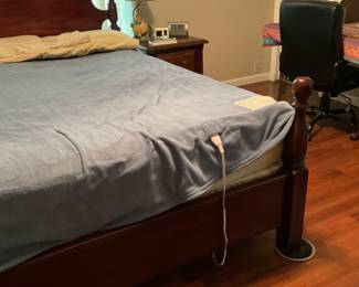 Bedroom 3 - King electric blanket 