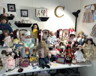 One of the doll rooms!