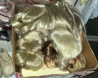 Doll hair / wigs