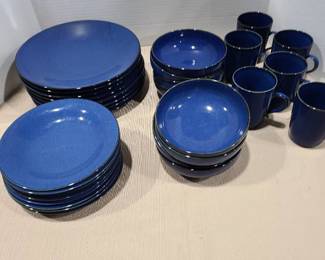 Blue dinner plates, salad plates, soup bowls, coffee mugs, 30 pieces