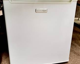 Emerson dorm refrigerator