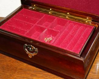 Mahogany felt lined jewelry box with keys