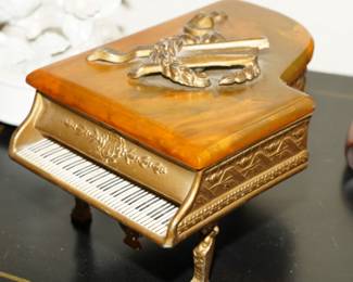  Thorens silverite bakelite music box grand piano