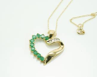 14k, diamond & emerald heart pendant with 14k necklace