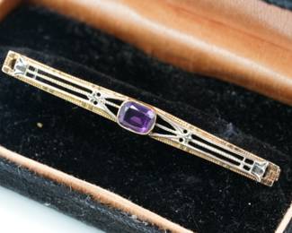 10k gold with amethyst tie pin