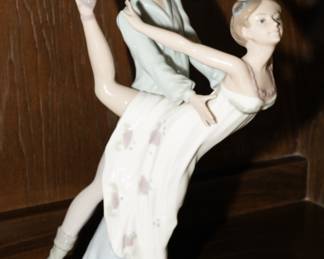 Lladro Nao "Dancing on a Cloud" figurine-Retired