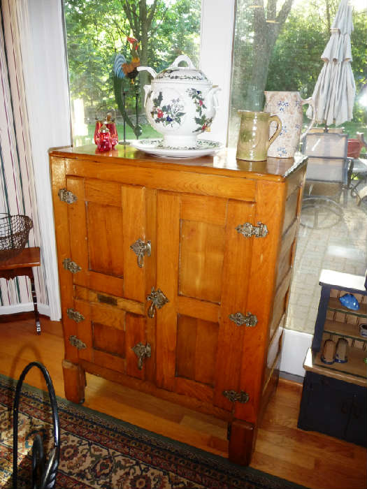 Vinegar Hill Estate Sidewalk sale