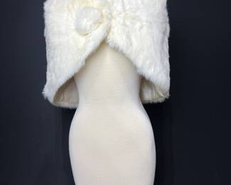 Glamorous Vintage White Rabbit Fur Wrap – Perfect for Prom/Wedding/Formal Occasions