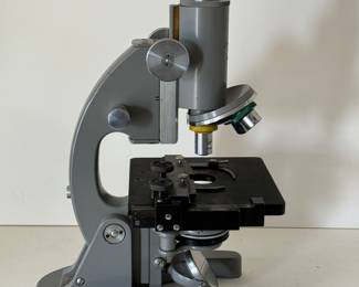 Vintage Tiyoda Microscope w/Case (Located Upstairs)