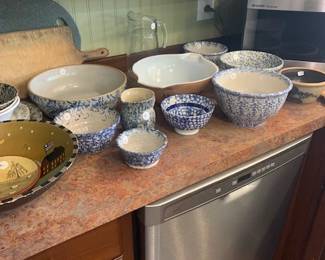 Newer pottery and vintage Pyrex bowl.