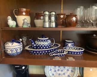 Various vintage pieces and Polish decorated items.