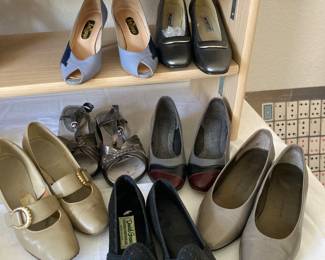 Large selection of vintage and new shoes 
