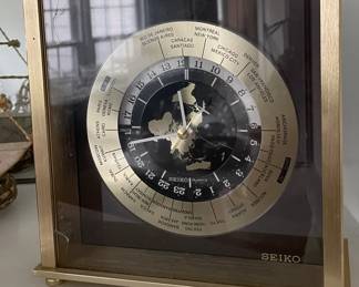 Vintage Seiko quartz international world flight clock.
