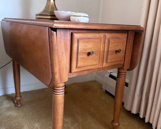 (lot 13) $400/pair - Two Vintage Pembroke Drop Leaf End Tables.   27w 19d 24h,  2 drop leaves are 9.5w, at widest the width would be 46w 19d 24h.   Coordinating Coffee Table Also available.  