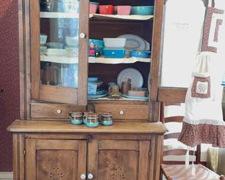 A great kitchen cabinet full of Pyrex