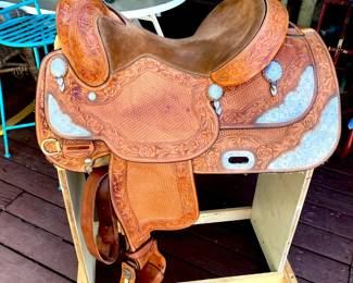 Broken Horn Western Show Saddle