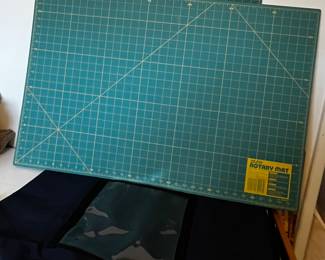 Sewing quilting cutting matts