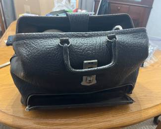 ANTIQUE DOCTORS BAG FULL OF GREAT ITEMS 