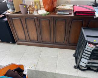 BROYHILL CREDENZA  MCM MID-CENTURY MODERN 