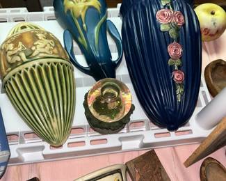 WELLER AND ROSEVILLE WALL POCKETS 