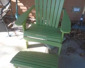 Berlin Gardens chair with footstool 