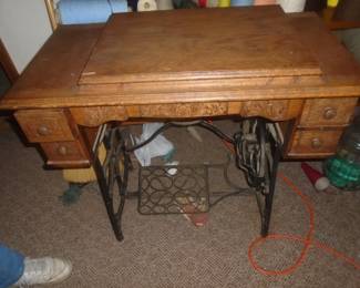 treadle sewing machine