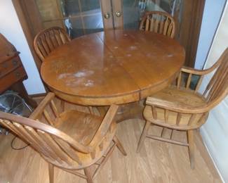 Round Oak table and chairs