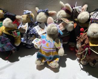 Large Collection of VanderBears