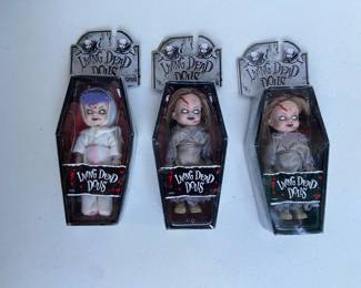 3 Living Dead Dolls