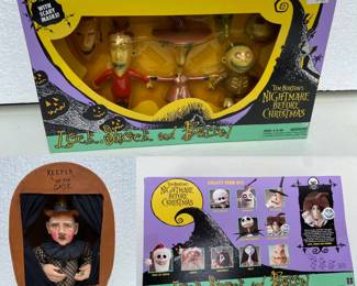 Tim Burton’s The Night Before Christmas Lock, Shock and Barrel in Box 