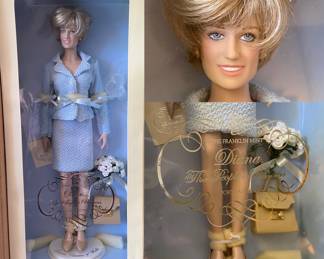 The Franklin Mint Diana The People’s Princess Portrait Doll in Box-Never out