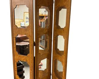 $250 USD      Mid Century Three Part Mirror / Wood Room Divider     52 x 72"H
Pickup Details
Please contact us to arrange for pick up. When you come, feel free to browse around our warehouse. We have so many amazing finds!
8300 B Merrifield Avenue, Merrifield, VA
In-Person Payment Details
We accept cash, Venmo, Zelle, or credit card.