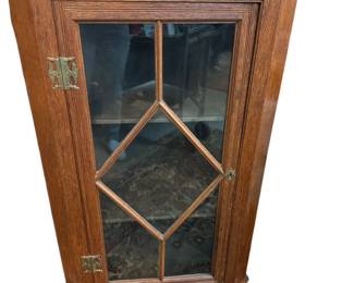 $225 USD     Vintage Georgian Glass Paned Front Corner Cabinet    27 x 14 x 41"H
Pickup Details
Please contact us to arrange for pick up. When you come, feel free to browse around our warehouse. We have so many amazing finds!
8300 B Merrifield Avenue, Merrifield, VA
In-Person Payment Details
We accept cash, Venmo, Zelle, or credit card.