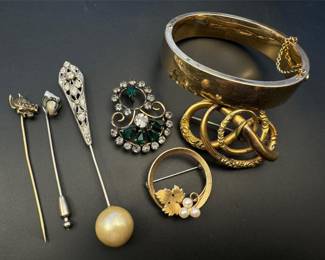 Victorian/ antique, vintage jewelry
