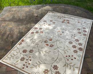 Cream Floral Rug