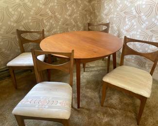 Vintage Mid-Century Modern Drexel Profile K40 Table & Chairs