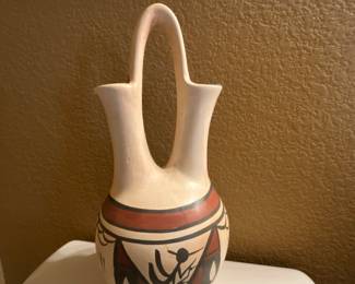 Native American art / pottery 