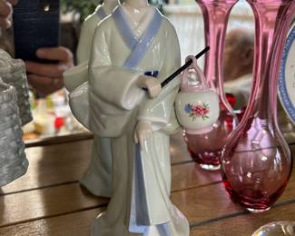 porcelain Geisha Girl figure