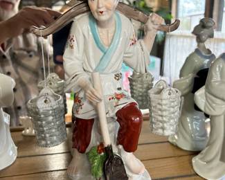 hand crafted Yamakuni China figure,