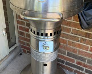 Pedestal kerosene grill