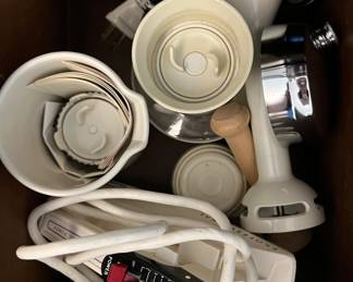 Assorted small kitchen appliances