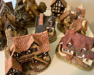 David Winter and Lilliput Lane houses