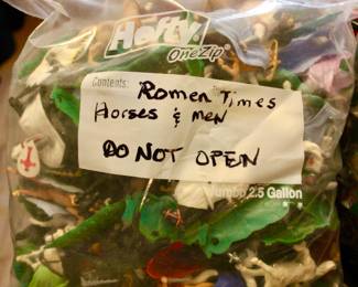 Roman times horses & men figurines 