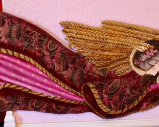 Angel playing harp wall decor 