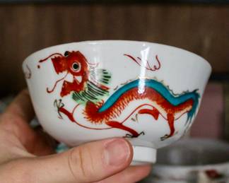 Teacup with dragon artwork 