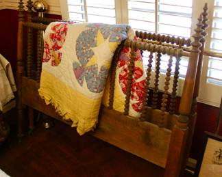 Antique quilts for sale and Antique and Vintage beds